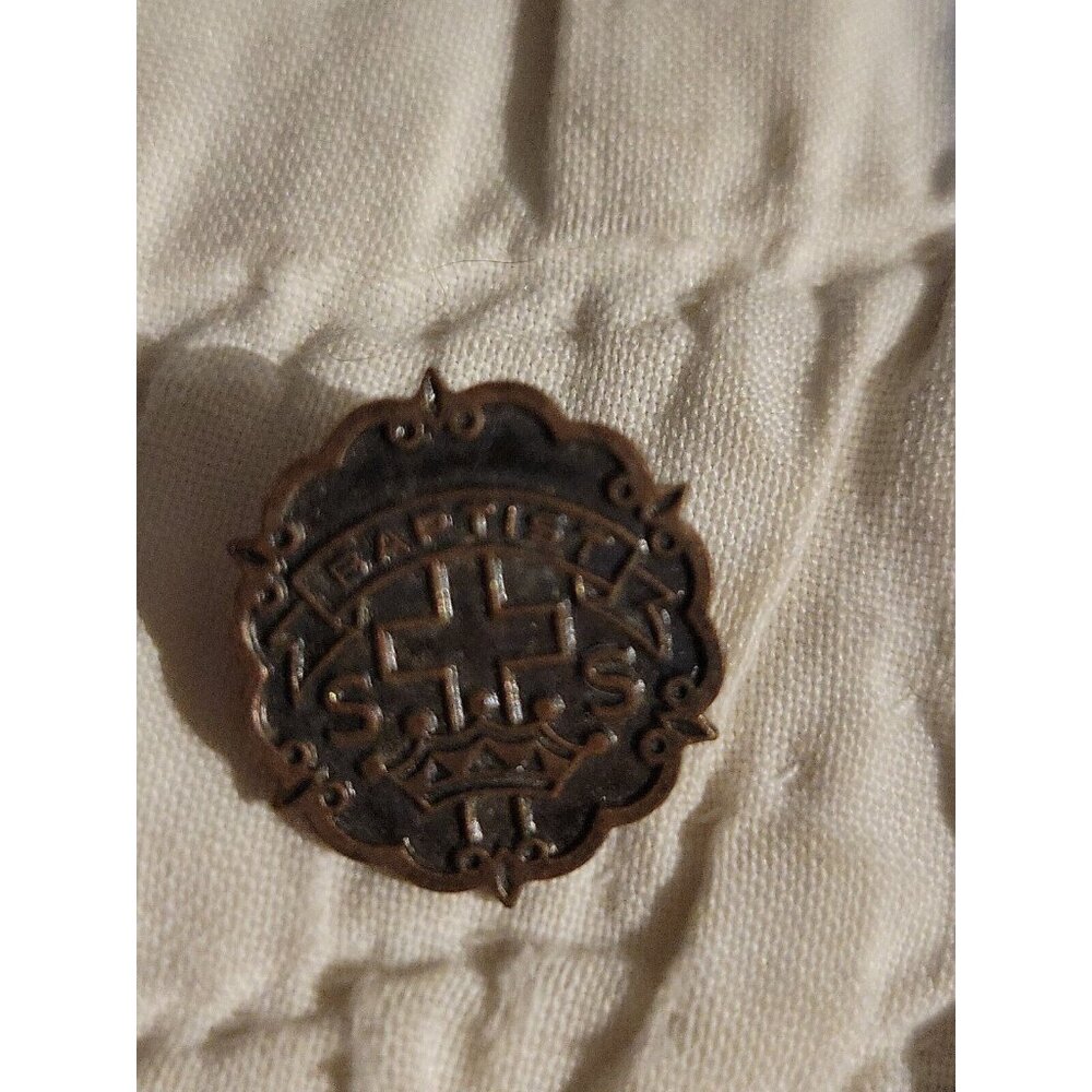 Vintage Baptist SS Sunday School Little System Cross And Crown Lapel Pin .5"